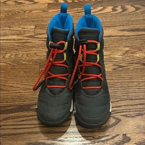 Sorel Kids Whitney II Short Waterproof Insulated Boots Size 3.